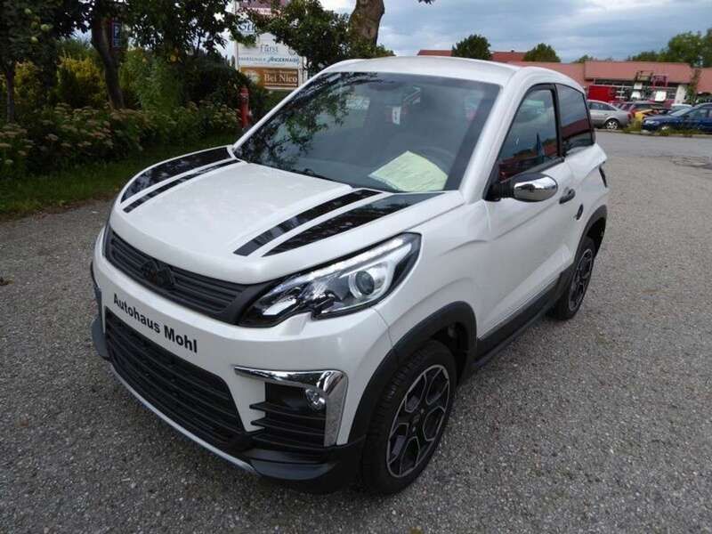 Perlmuttweiß Neu 2025 Ligier JS60 Kleinwagen | 18.699 € (Fairer Preis) - Bild 1/4