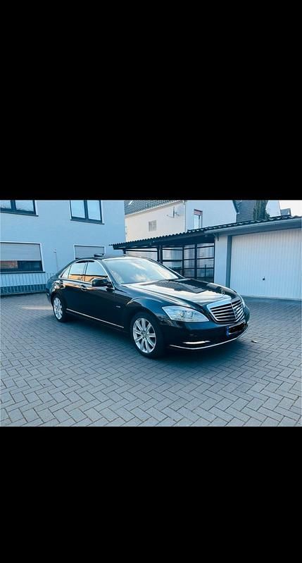 Schwarz Gebraucht 2010 Mercedes S350 Limousine | 9.499 € (Superpreis) - Bild 1/4