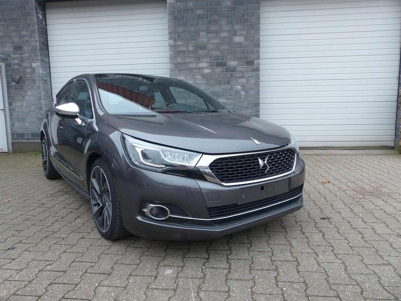 Gebraucht DS Automobiles DS4 179 PS (131 kW) 2016 Platiniumgrau/metallic Kleinwagen