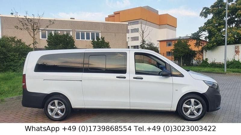 Weiß Gebraucht 2021 Mercedes Vito Van / Kleinbus | 31.500 € (Guter Preis) - Bild 1/4