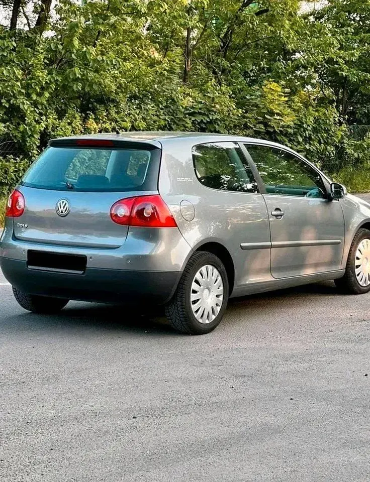 Gebraucht VW Golf V Edition 80 PS (58 kW) 2006 Grau Kleinwagen