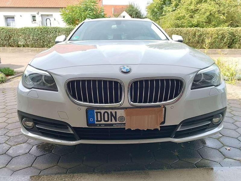 Gebraucht BMW 520 190 PS (139 kW) 2017 Weiß Kombi