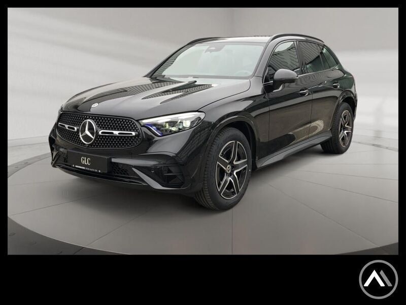 Schwarz metalliclack obsidians Gebraucht 2024 Mercedes GLC200 AMG SUV | 56.889 € (Fairer Preis) - Bild 1/4