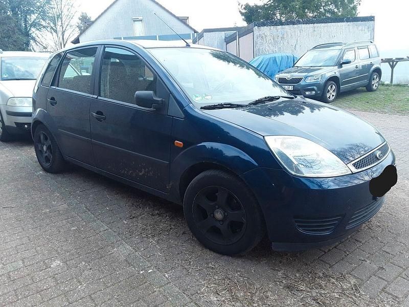 Gebraucht Ford Fiesta 60 PS (44 kW) 2005 Blau Kleinwagen