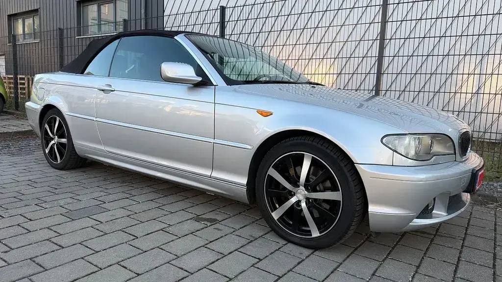 Gebraucht BMW 320 Cabriolet Advantage 170 PS (125 kW) 2005 Silber Cabrio