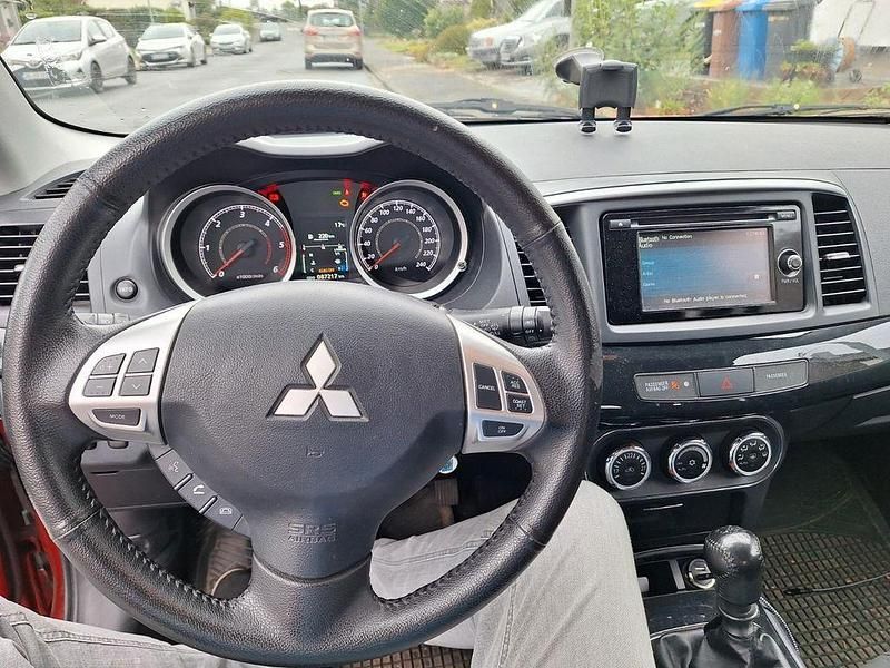 Gebraucht Mitsubishi Lancer Top 150 PS (110 kW) 2014 Rot Limousine