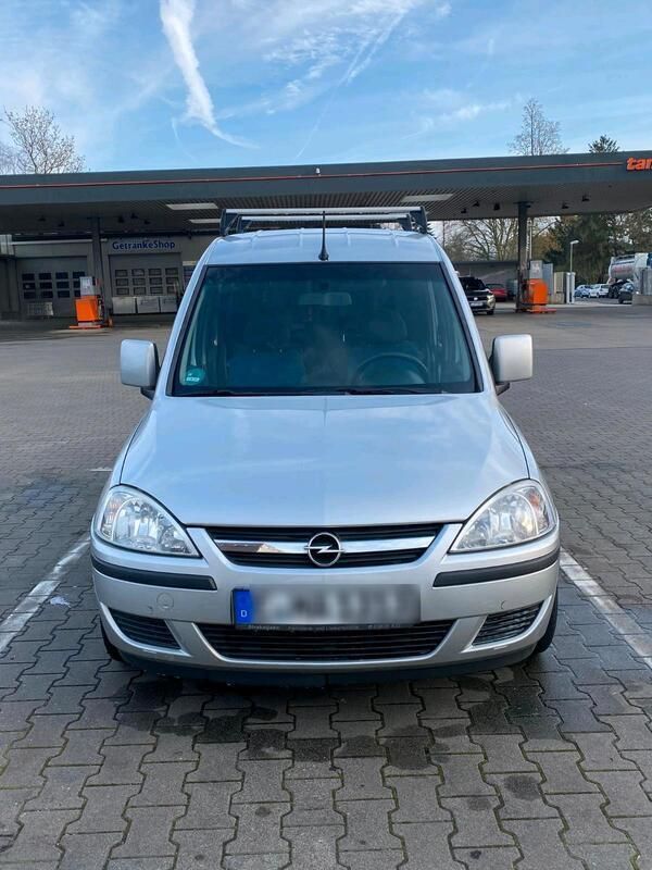Silber Gebraucht 2005 Opel Combo Van / Kleinbus | 1.950 € (Fairer Preis) - Bild 1/4