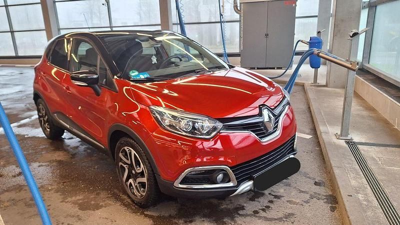 Rot Gebraucht 2015 Renault Captur XMOD SUV | 11.990 € (Teuer) - Bild 1/4
