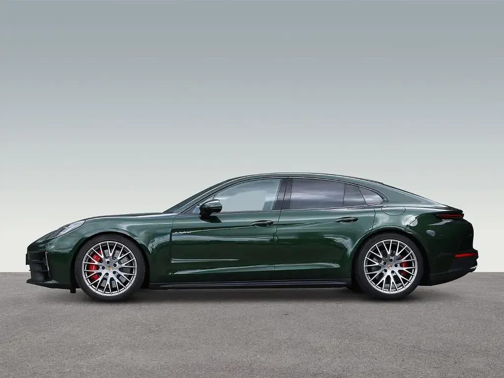 Gebraucht Porsche Panamera 4S E-Hybrid 544 PS (400 kW) 2024 Grün Kleinwagen