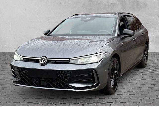 Grau Gebraucht 2025 VW Passat R-line Kombi | 45.490 € - Bild 1/4