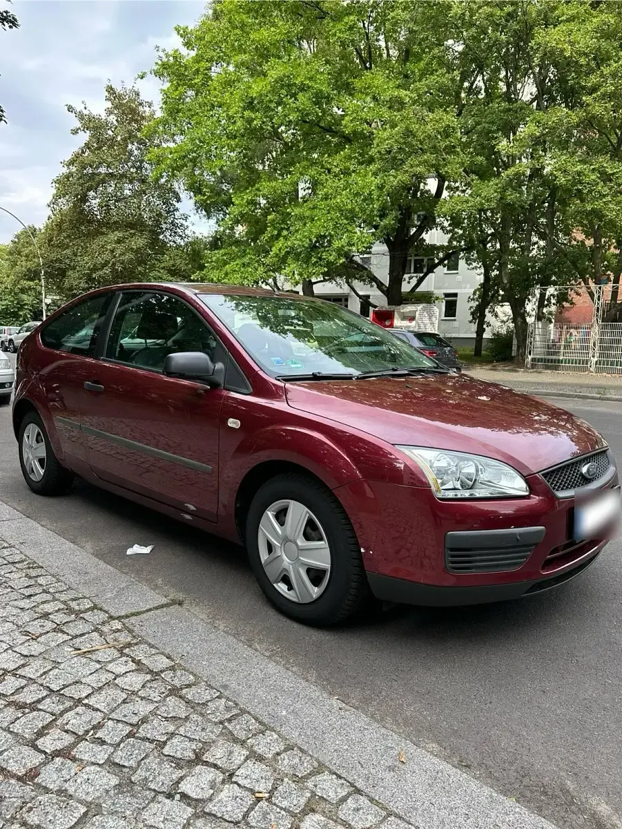 Gebraucht Ford Focus 80 PS (58 kW) 2005 Rot Limousine