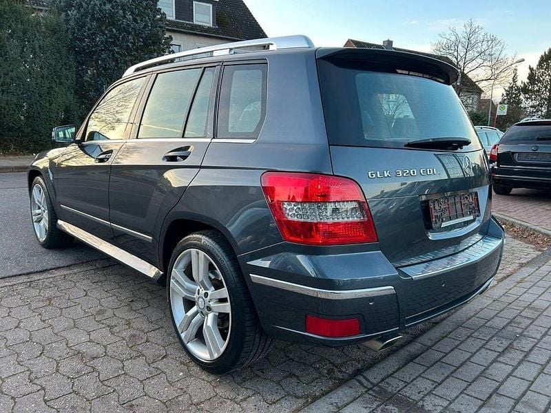 Gebraucht Mercedes GLK320 224 PS (164 kW) 2008 Grau SUV