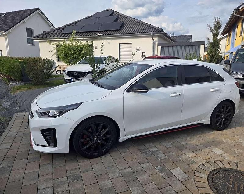 Gebraucht Kia Ceed GT GT 204 PS (150 kW) 2019 Weiß Limousine