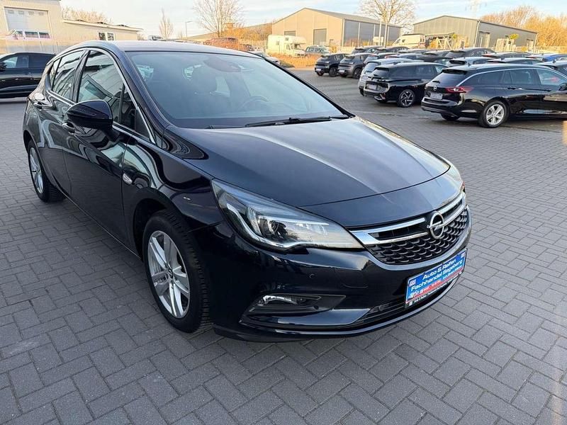 Gebraucht Opel Astra Dynamic 150 PS (110 kW) 2019 Blau Limousine