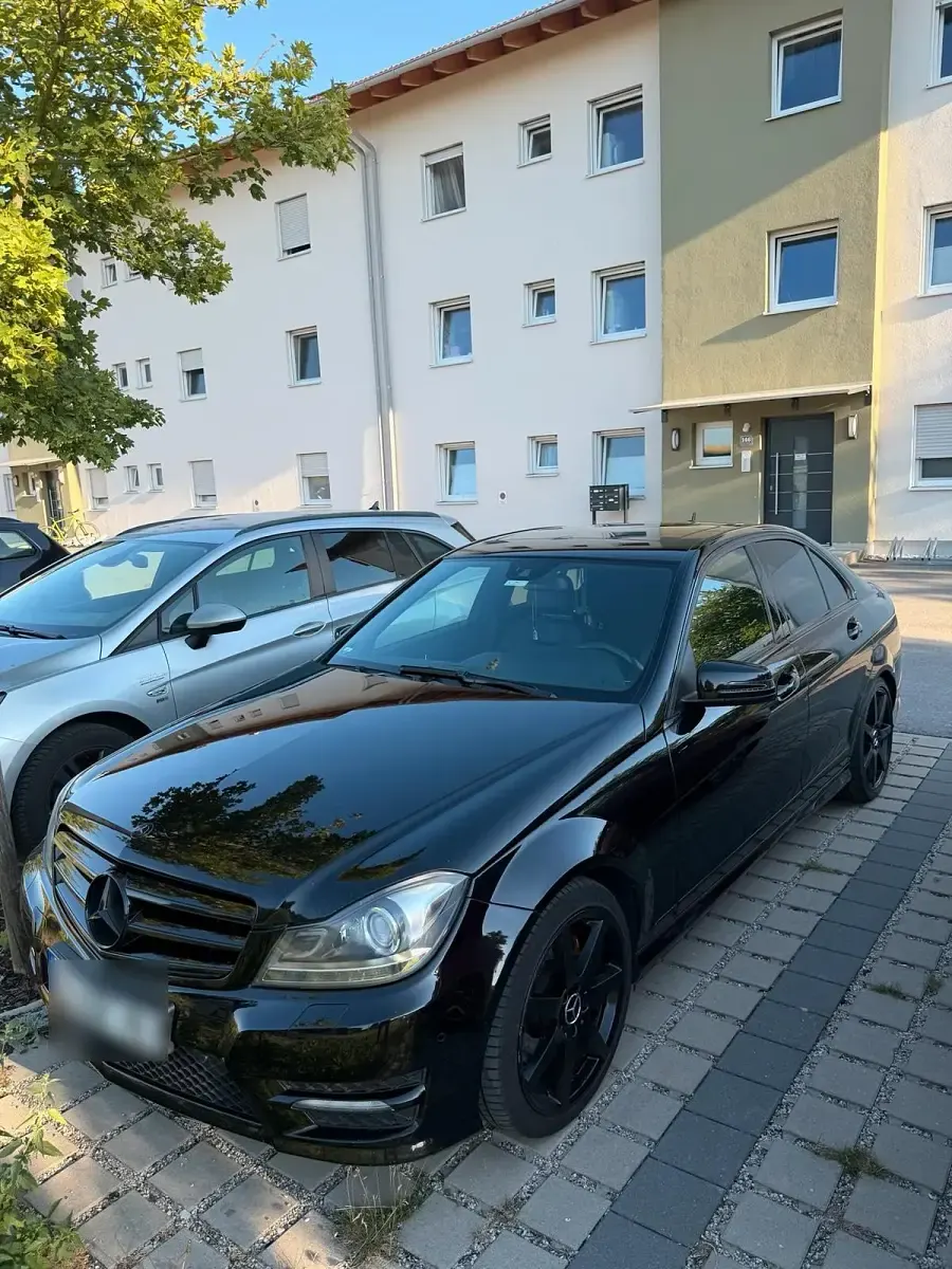 Gebraucht Mercedes C350 306 PS (225 kW) 2012 Schwarz Limousine