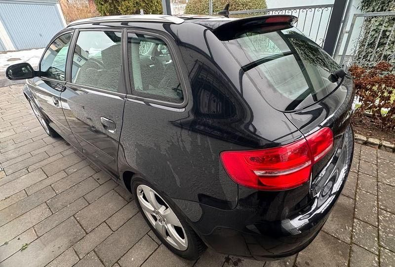 Gebraucht Audi A3 Ambiente 160 PS (117 kW) 2009 Grau Limousine