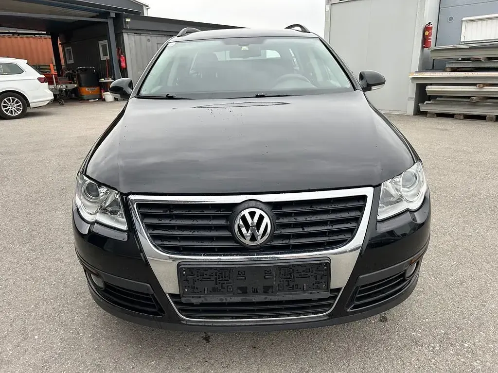 Gebraucht VW Passat Trendline 105 PS (77 kW) 2010 Schwarz Kombi