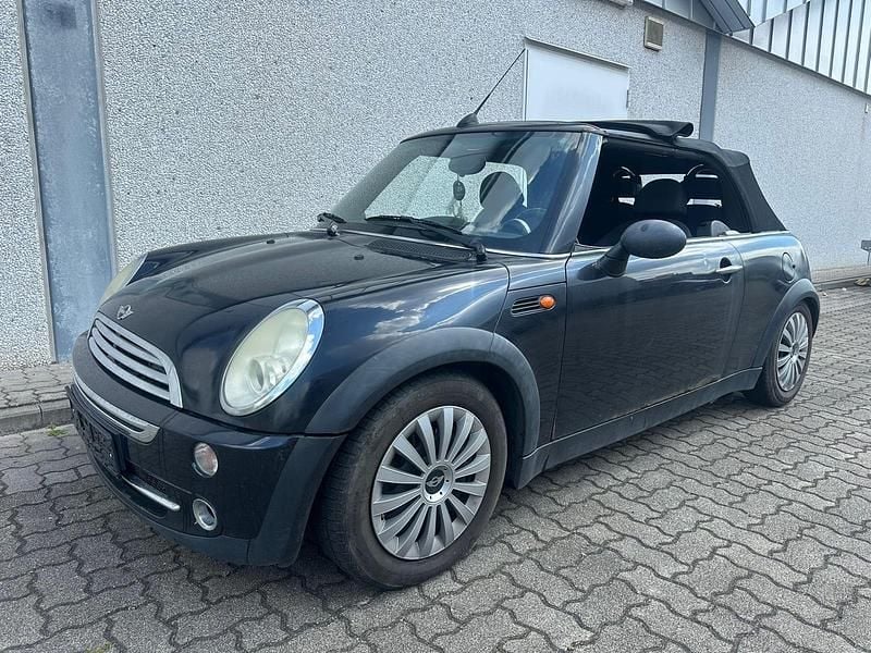 Usado Mini Cooper Cabriolet 90 HP (66 kW) 2006 Preto Cabrios