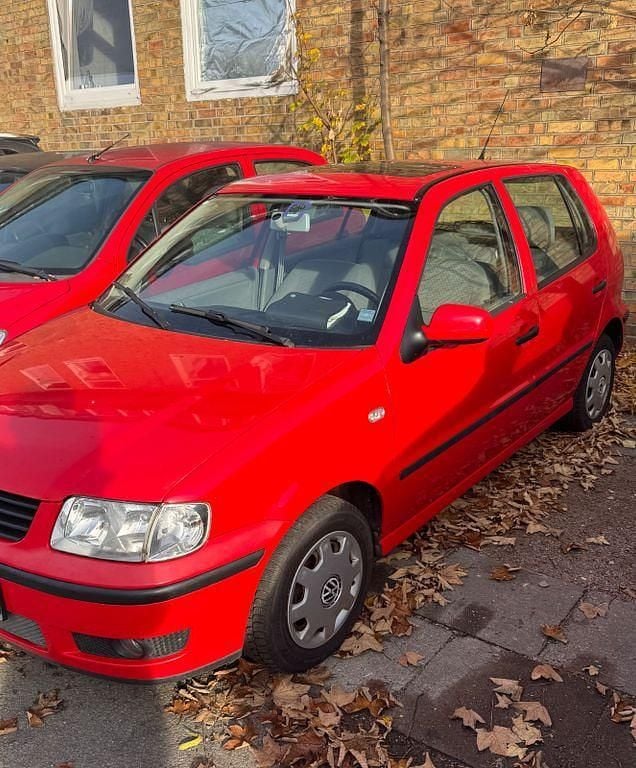 Rot Gebraucht 2000 VW Polo Basis Limousine | 1.500 € (Fairer Preis) - Bild 1/4