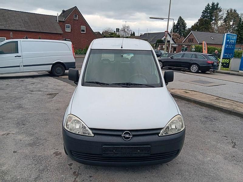 Gebraucht Opel Combo 94 PS (69 kW) 2007 Weiß Van / Kleinbus