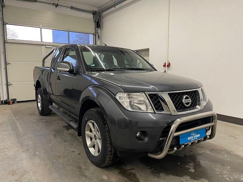 Gebraucht Nissan Navara 190 PS (139 kW) 2012 Grau Pickup