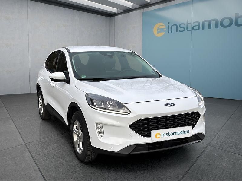 Gebraucht Ford Kuga 224 PS (164 kW) 2022 Weiß SUV