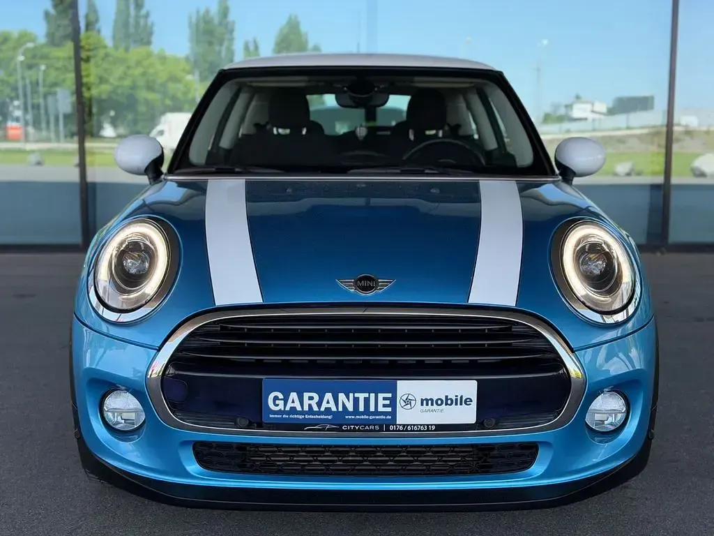 Używany Mini Cooper 136 KM (100 kW) 2016 Niebieski Hatchback