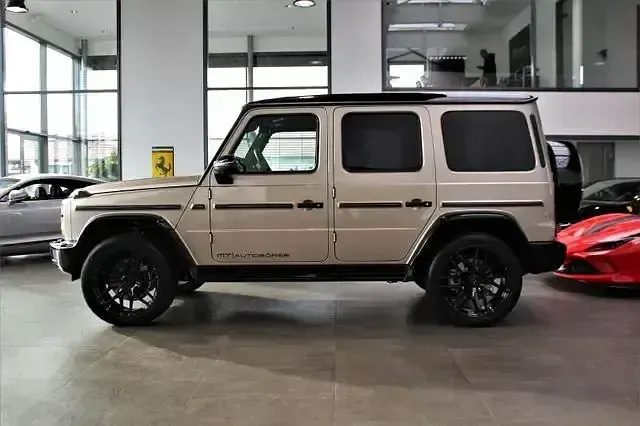 Gebraucht Mercedes G400 AMG 330 PS (242 kW) 2022 Beige SUV