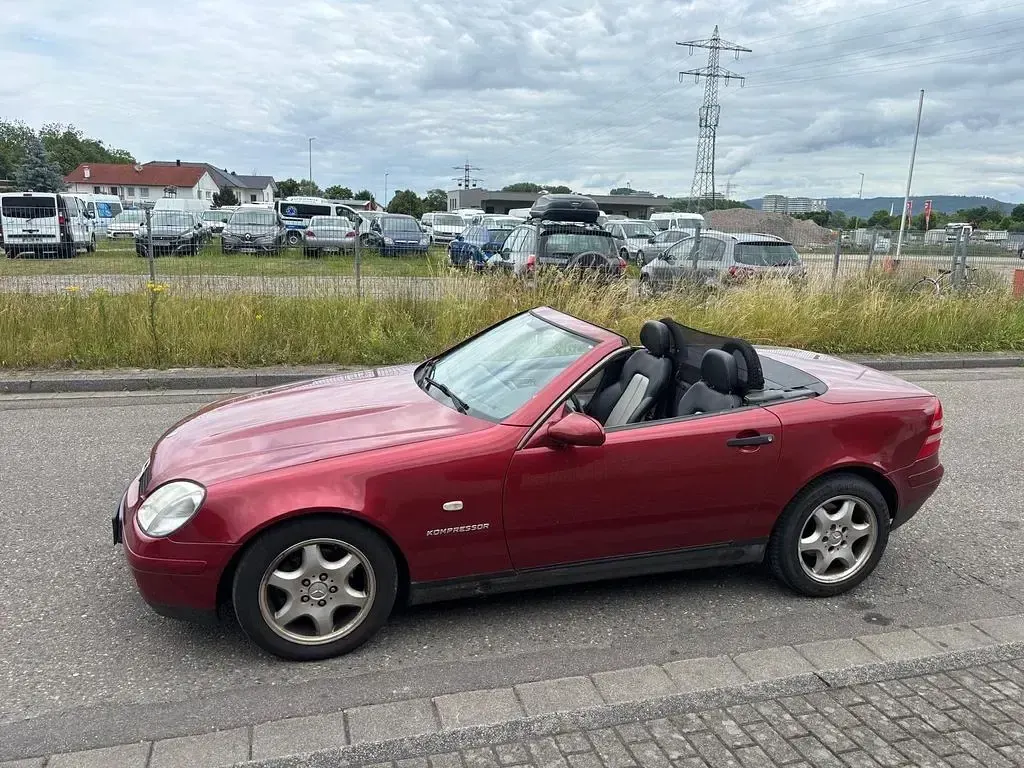Gebraucht Mercedes SLK230 193 PS (141 kW) 1999 Rot Cabrio