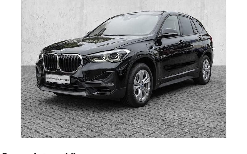 Schwarz ii Gebraucht 2022 BMW X1 Advantage SUV | 23.890 € (Fairer Preis) - Bild 1/4