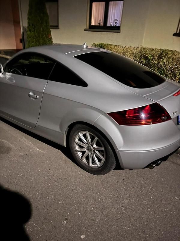 Silber Gebraucht 2007 Audi TT Design Coupé | 10.000 € (Fairer Preis) - Bild 1/4