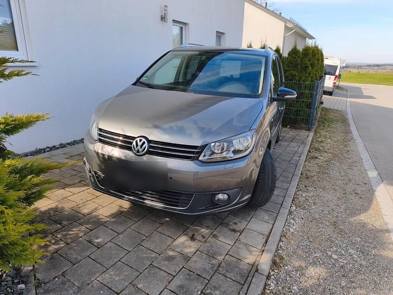 Gebraucht VW Touran 140 PS (102 kW) 2013 Grau Van / Kleinbus
