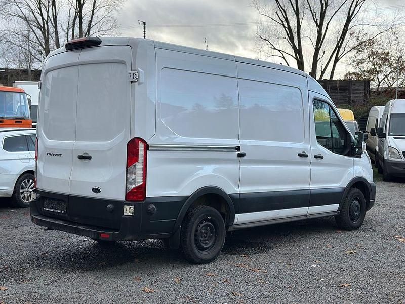 Gebraucht Ford Transit Trend 105 PS (77 kW) 2022 Weiß Van / Kleinbus