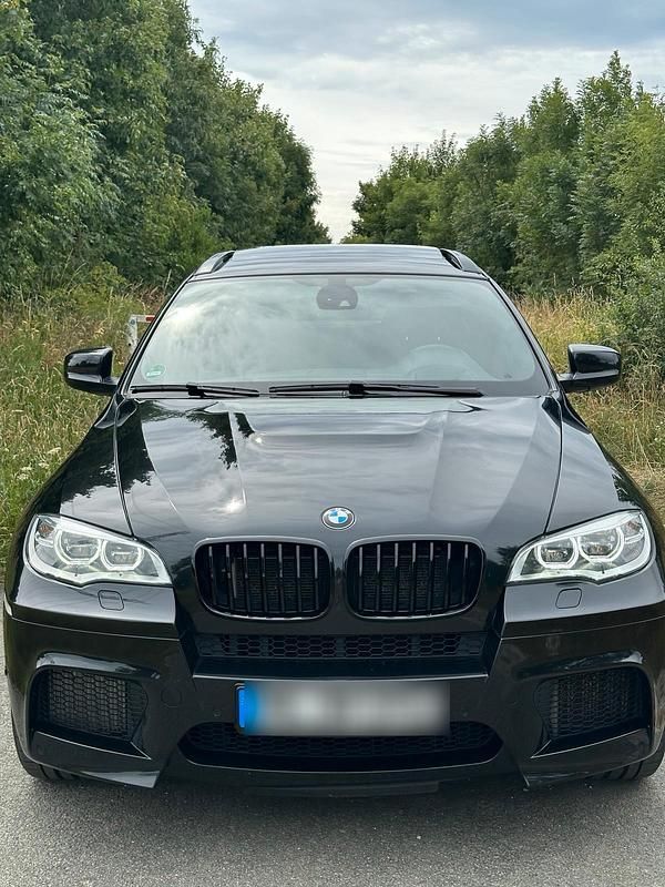 Schwarz Gebraucht 2011 BMW X6 M Shadowline SUV | 28.850 € (Teuer) - Bild 1/4