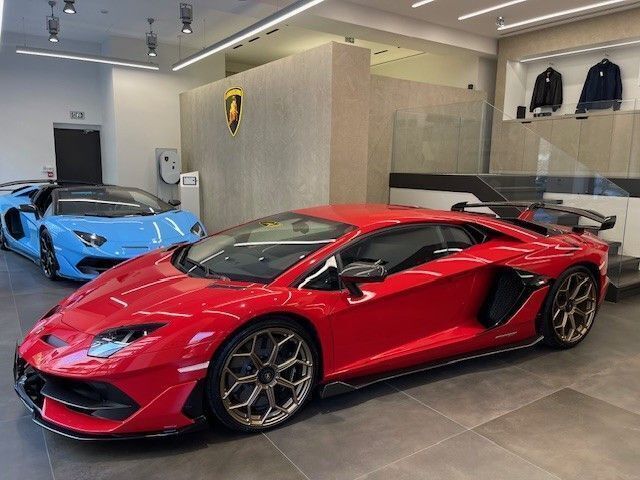 Rot Gebraucht 2019 Lamborghini Aventador | 575.000 € - Bild 1/4