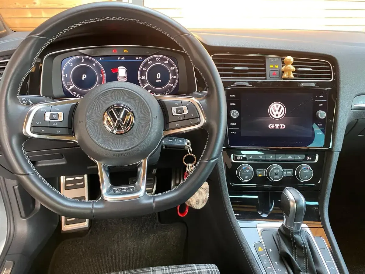 Gebraucht VW Golf VII GTD 184 PS (135 kW) 2018 Weiß Coupé