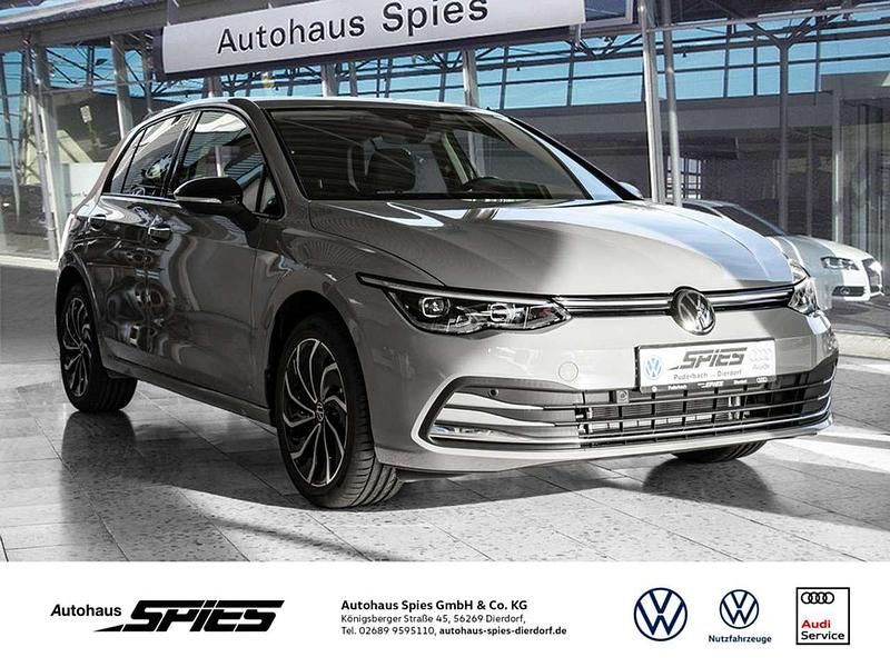 Grau Gebraucht 2022 VW Golf VIII Active Limousine | 27.990 € - Bild 1/4