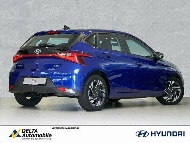 Gebraucht Hyundai i20 Trend 101 PS (74 kW) 2023 Intense blue Kleinwagen