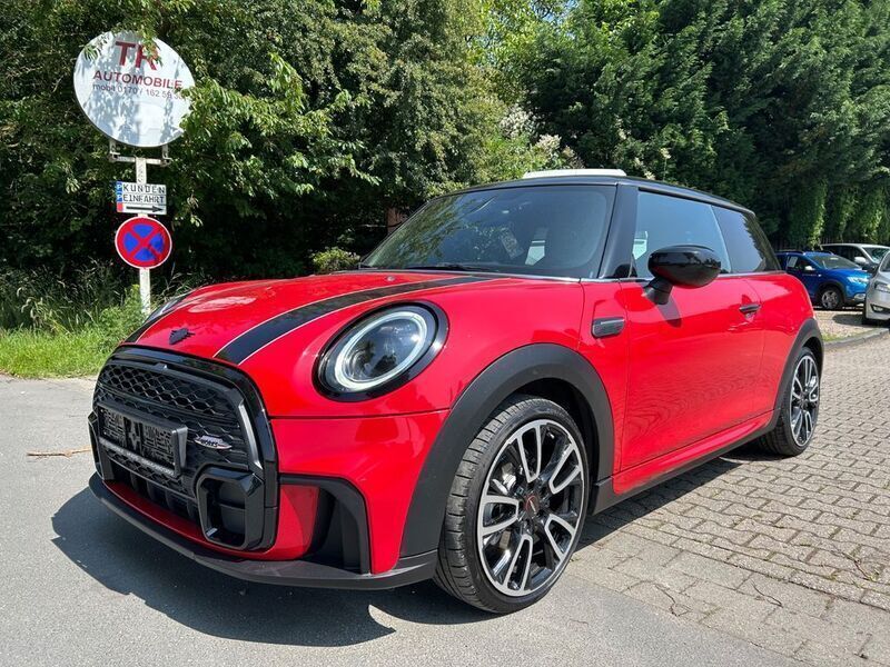 Chili red Gebraucht 2022 Mini John Cooper Works Kleinwagen | 22.590 € (Superpreis) - Bild 1/4