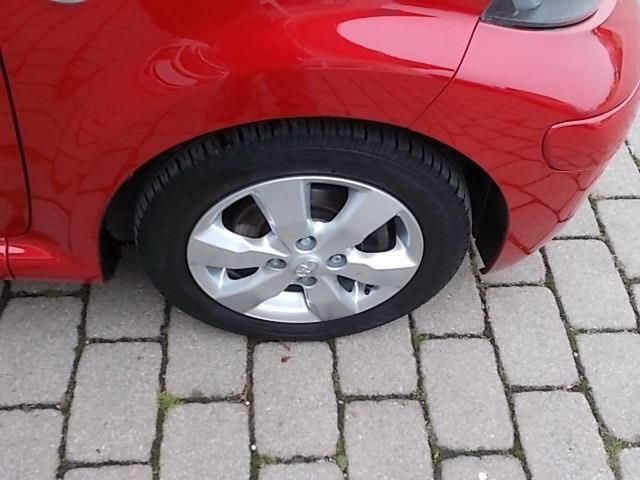 Gebraucht Toyota Aygo 68 PS (50 kW) 2010 Rot metallic Kleinwagen