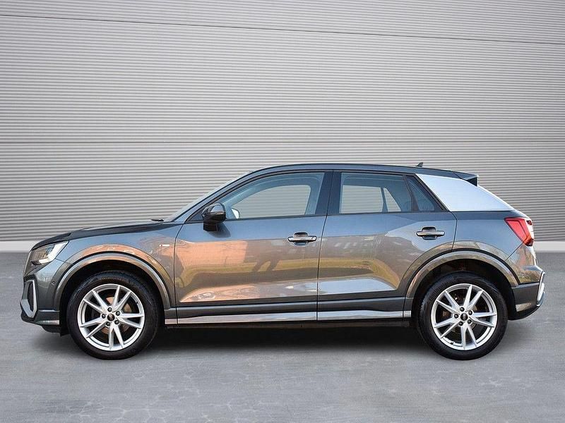 Gebraucht Audi Q2 S-Line 150 PS (110 kW) 2024 Daytonagrau perleffekt SUV