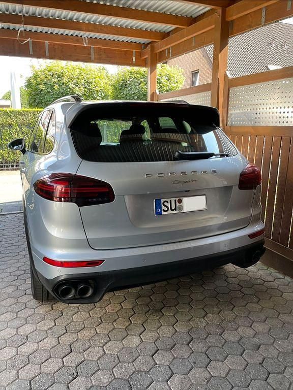 Gebraucht Porsche Cayenne 262 PS (192 kW) 2015 Silber SUV