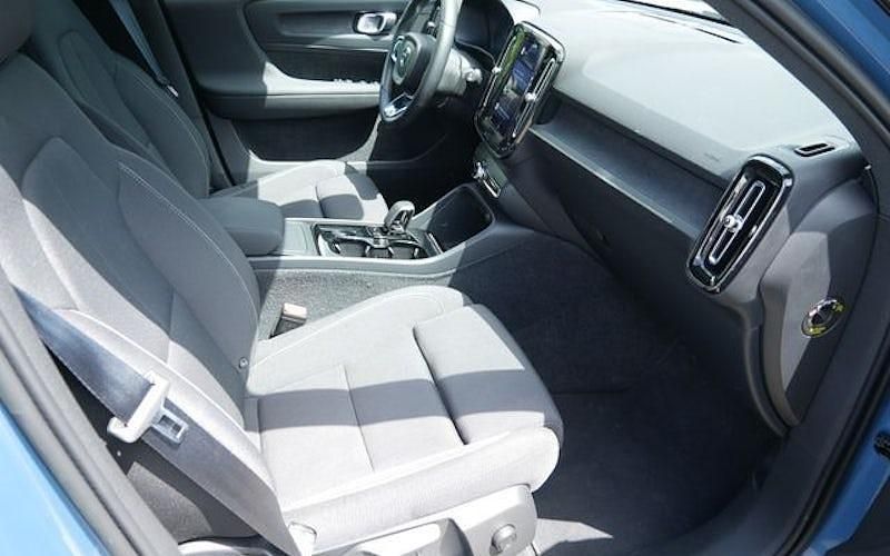 Gebraucht Volvo XC40 Pro 169 kW (231 PS) 2023 Blau SUV