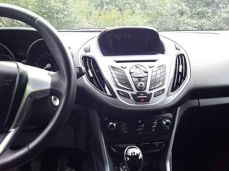 Second-hand Ford B-MAX SYNC Edition 101 CP (74 kW) 2016 Albastru Monovolum