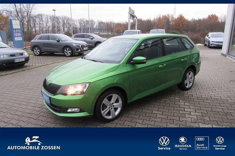 Rallyegrün Gebraucht 2017 Skoda Fabia Cool Plus Kombi | 10.590 € (Fairer Preis) - Bild 1/4