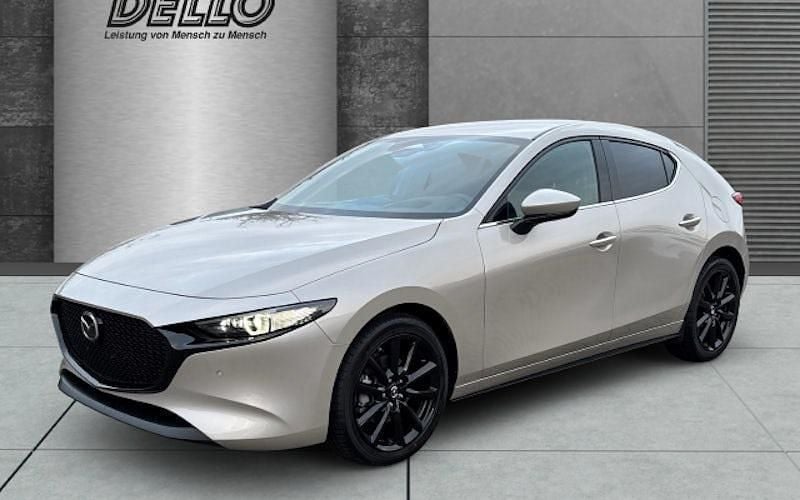 Neu Mazda 3 Center-Line 186 PS (136 kW) 2025 Platinum quartz Limousine