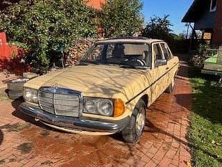 Gelb Gebraucht 1980 Mercedes 200 Limousine | 7.900 € - Bild 1/4