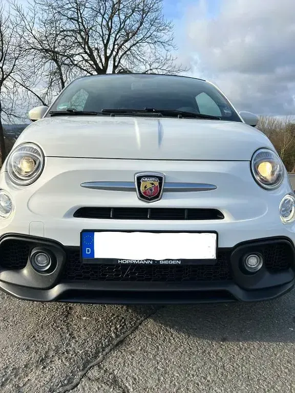 Usado Abarth 595C 145 HP (106 kW) 2018 Branco Cabrios