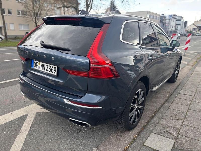 Gebraucht Volvo XC60 Inscription 190 PS (139 kW) 2018 Blau SUV