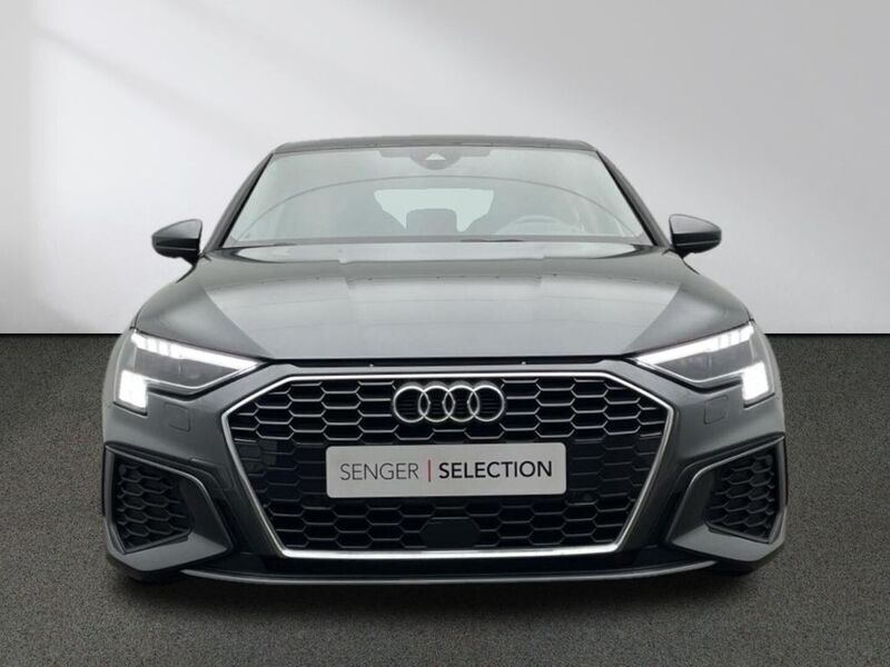 Gebraucht Audi A3 Sportback S-Line 150 PS (110 kW) 2022 Grau Kleinwagen